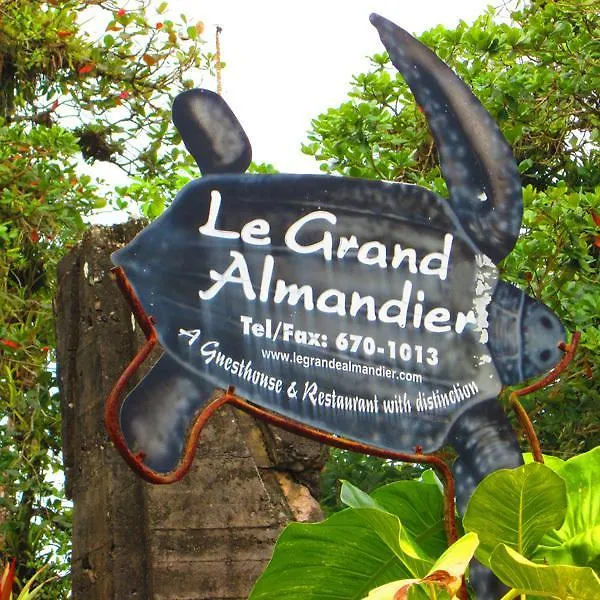 بيت ضيافة فندق Grande Riviereفي  Le Grand Almandier