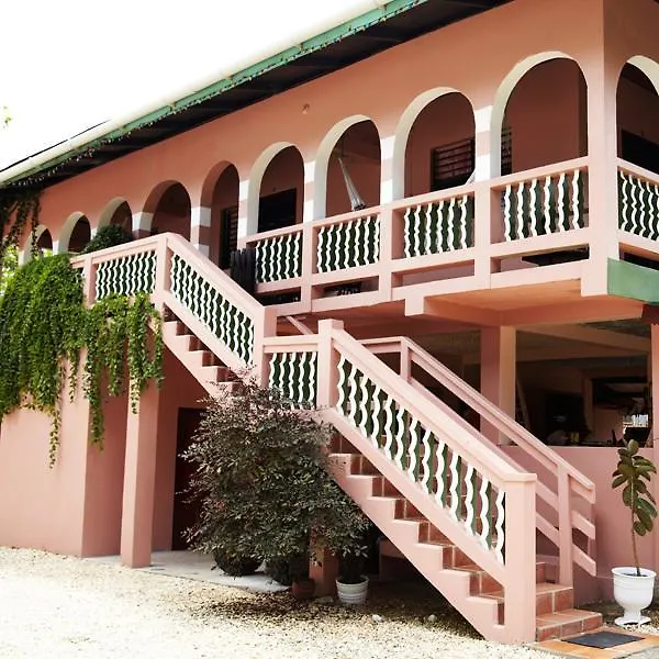 بيت ضيافة فندق Grande Riviereفي  Le Grand Almandier